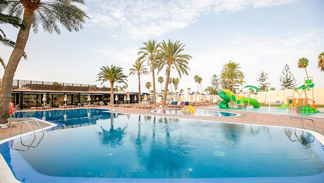 Gran Canaria Family of 5 PEAK Summer Offer - Image 1