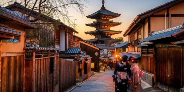 JAPAN & THAILAND MEGA NINJA ADVENTURE