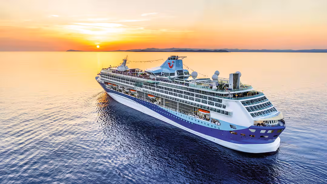 ALL INCLUSIVE Greek Isles Fly Cruise Late deal - Image 1