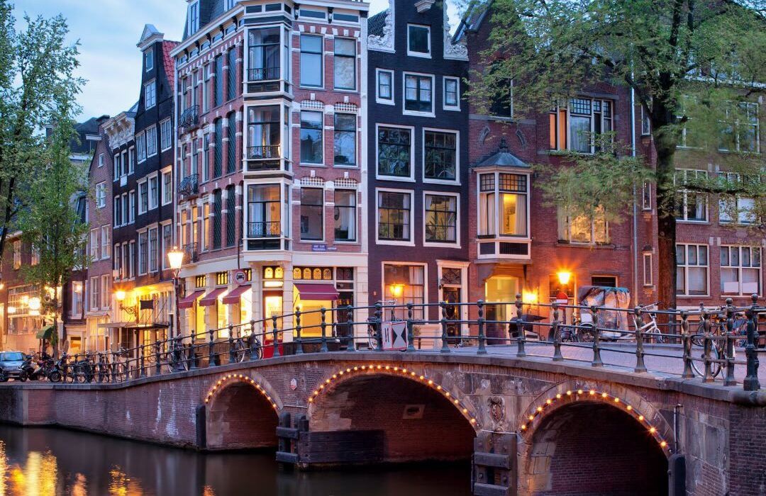 Winter in Amsterdam – Visit the Christmas Markets - Image 2