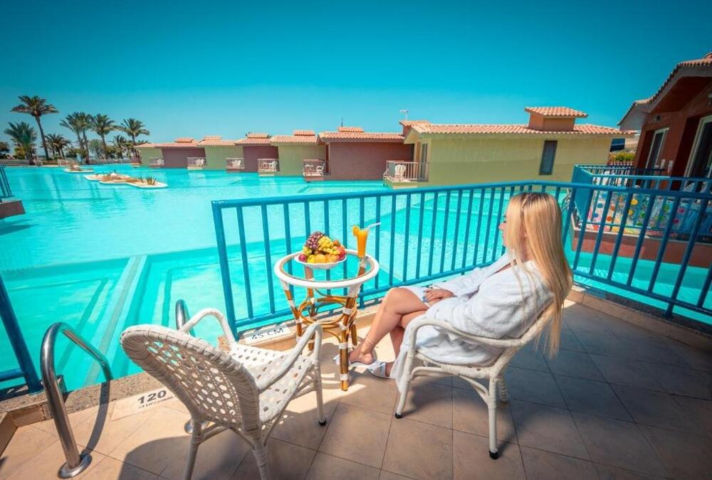 Luxury LAST MIN 5* Egypt with Swim Up Room - Image 1
