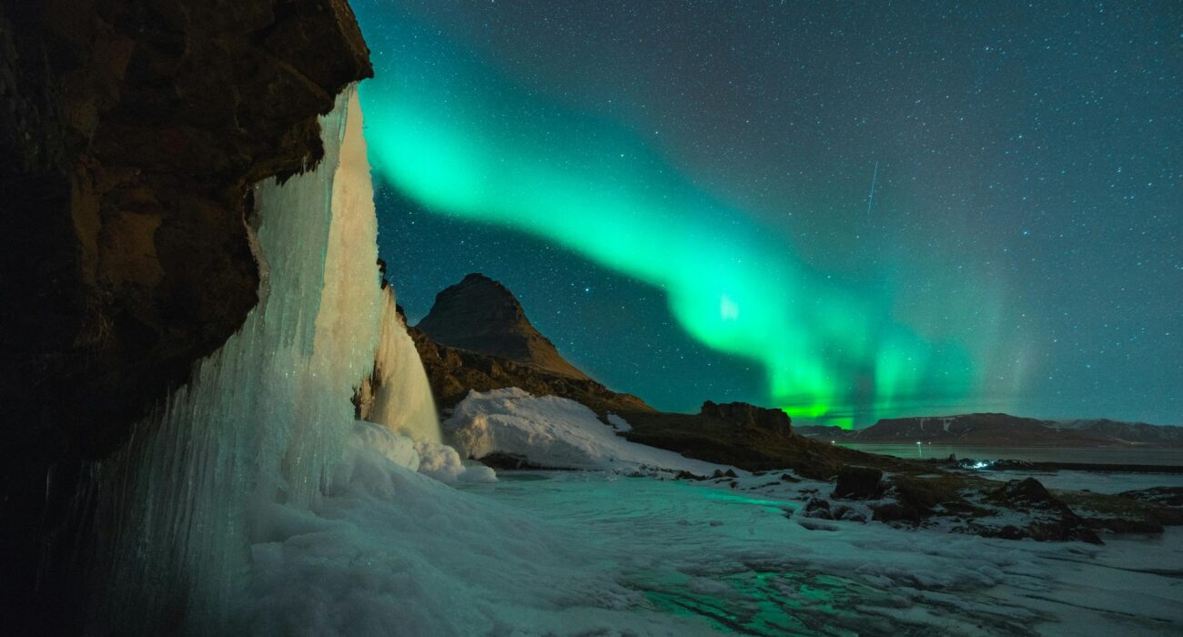 BUCKET LIST Iceland Northern Lights Break - Image 1