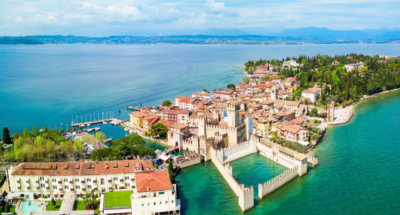 LAST MIN Break to STUNNING Lake Garda Italy - Image 1