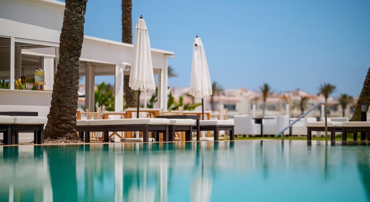 Mid June Menorca 4* LAST MIN Break Offer - Image 2