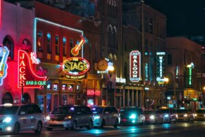 Nashville - DIRECT Flights and Southern Hospitality