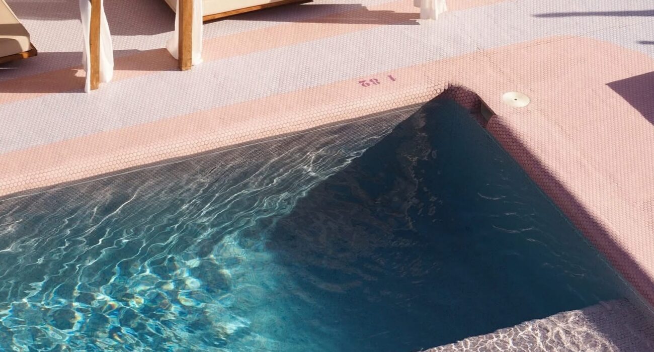 Ibiza 2027 GIRLS TRIP Pending to PINK Hotel - Image 5