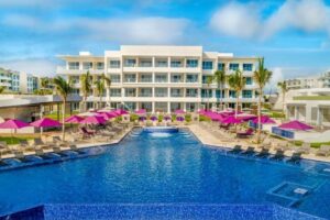 Luxury Planet Hollywood Cancun Mexico from Belfast