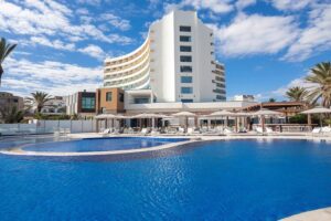 LUXURY BEACH/SIGHTSEEING IN TUNSIA