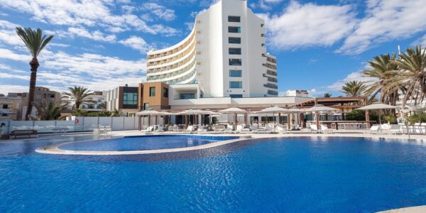 LUXURY BEACH/SIGHTSEEING IN TUNSIA