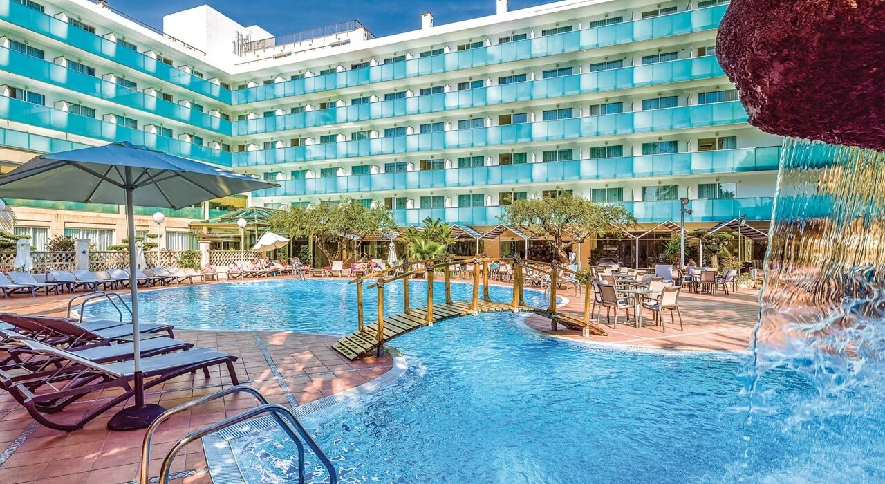 Adults Only LAST MIN Salou Spain 4* Break - Image 1