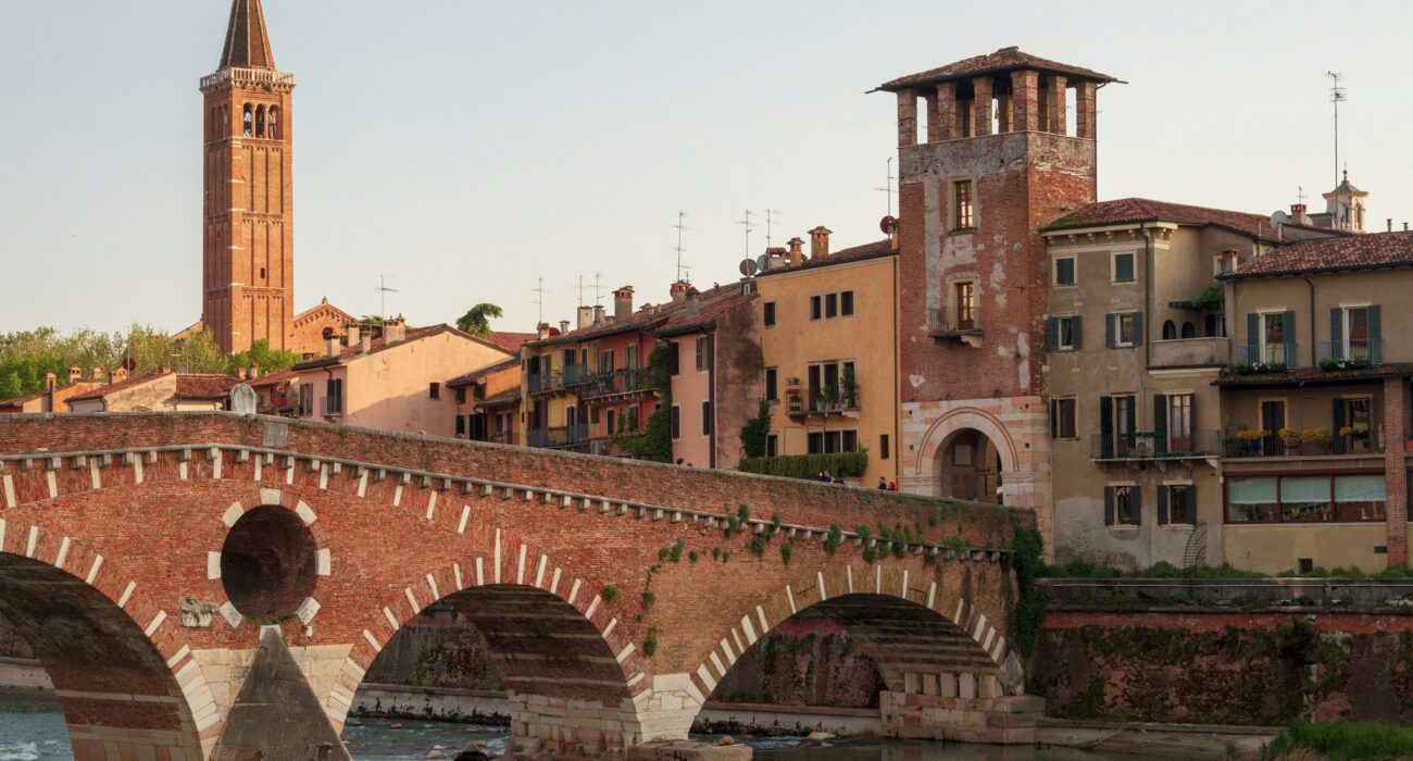 Visit the Christmas Market in Verona Italy - Image 1