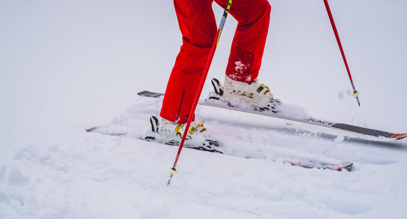 SKI IN THE HEART OF THE CANADIAN ROCKIES - Image 2