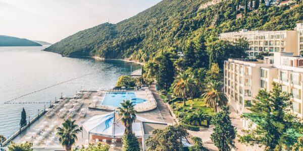 Autumn NInja Bliss in Stunning Montenegro