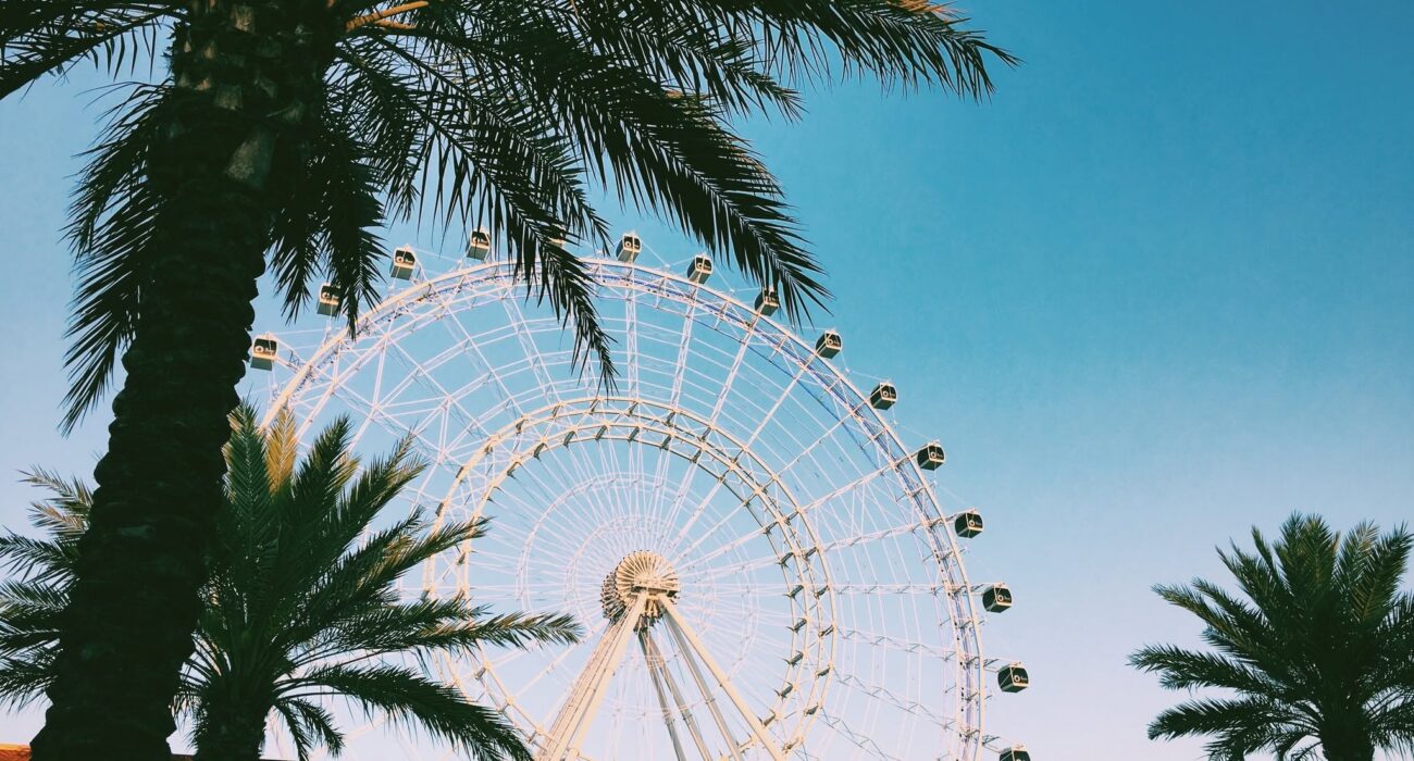 Autumn Escapes to Orlando Florida USA - Image 2