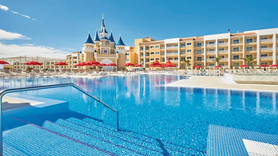 LAST MIN Popular Tenerife Family Fave Offer - Image 1