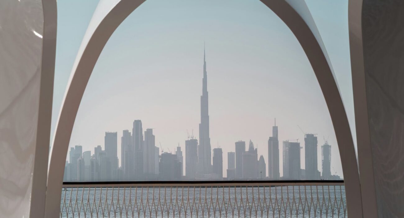 STAY ON THE PALM IN DUBAI - Image 1
