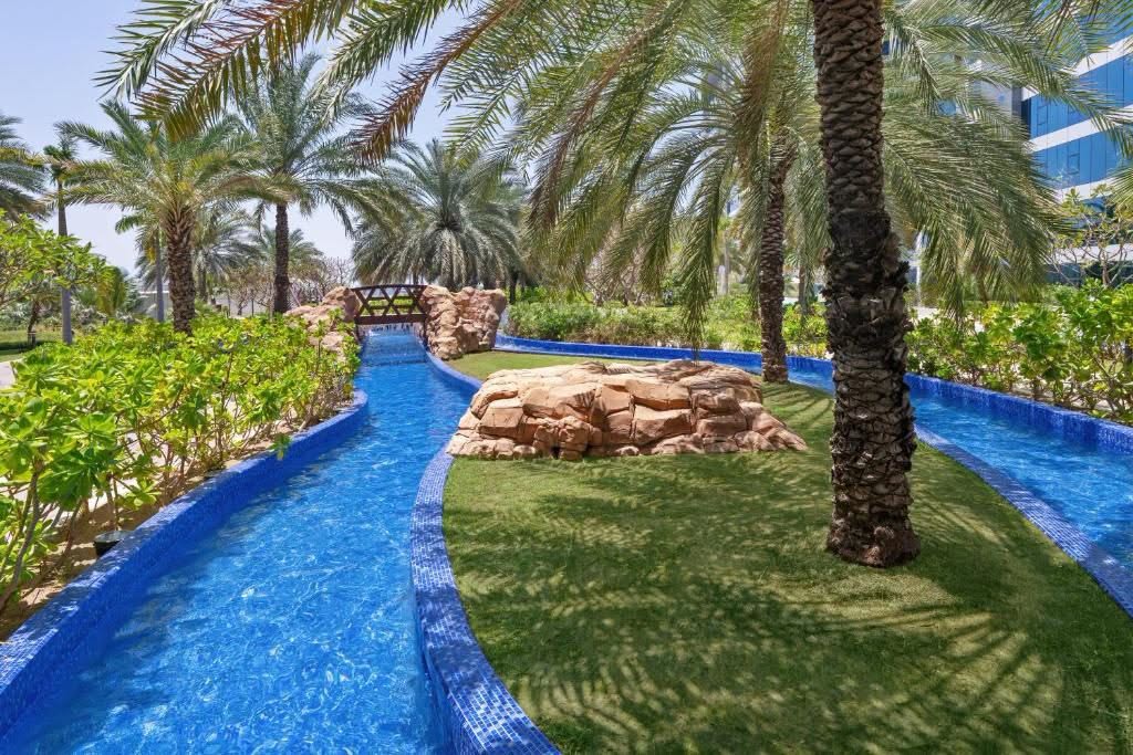 STAY ON THE PALM IN DUBAI - Image 4