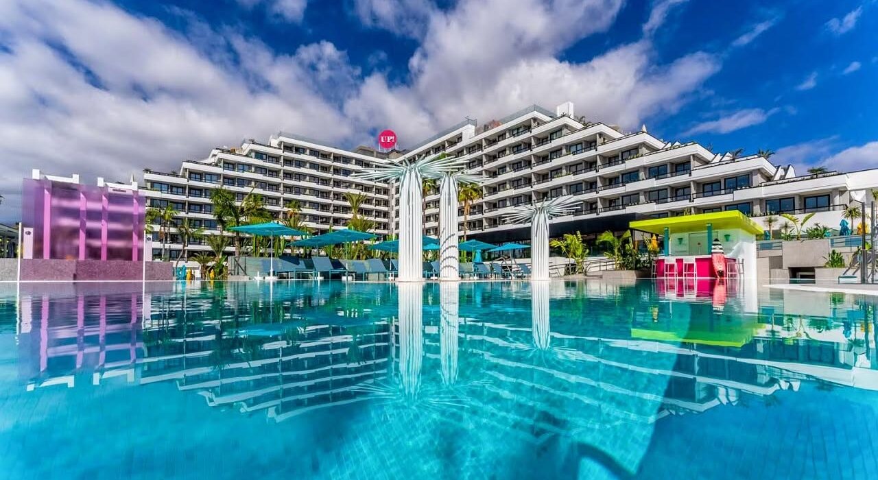 Popular Bitacora Hotel Tenerife August Special - Image 1