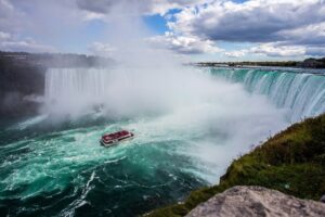 QUEBEC CITY, MONTREAL, TORONTO & NIAGARA FALLS