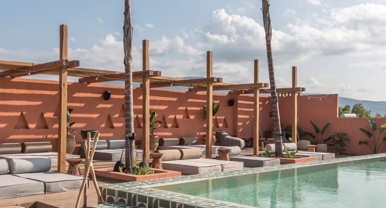 Boujee Adults Only Bliss in Crete Greece - Image 4