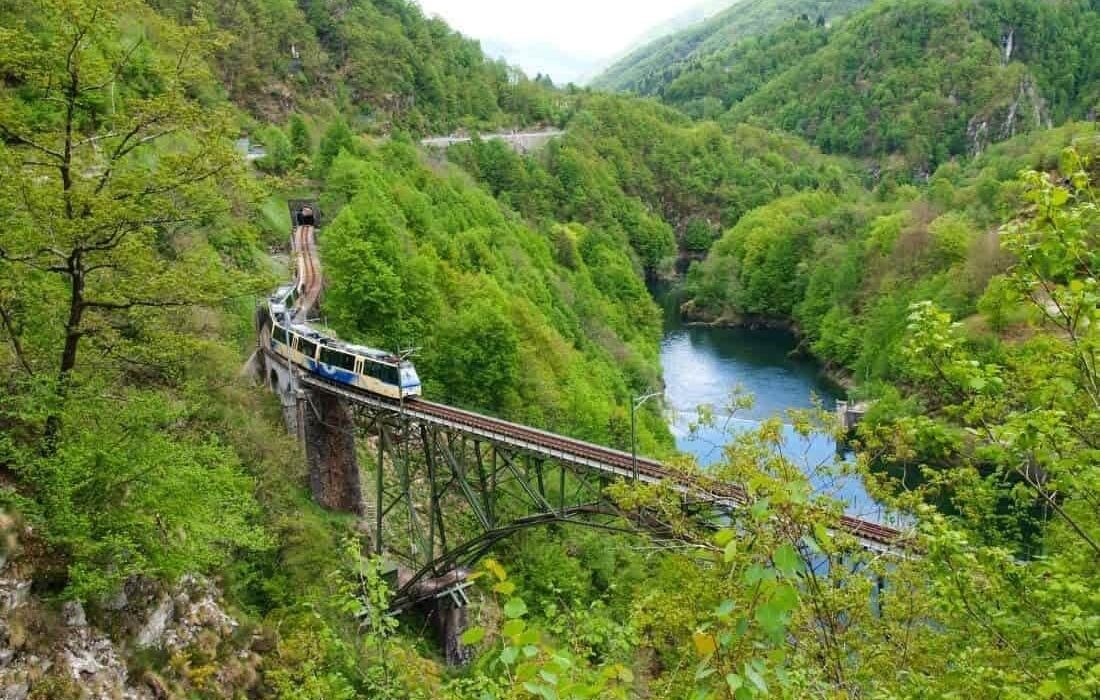 Italys Jewels of Lake Maggiore, Lake Orta & the Centovalli Railway - Image 2