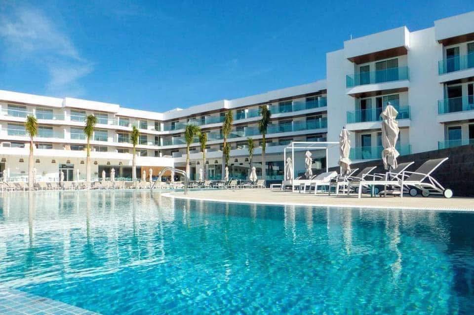Luxury 5* Lanzarote Peak Summer NInja Offer - Image 2