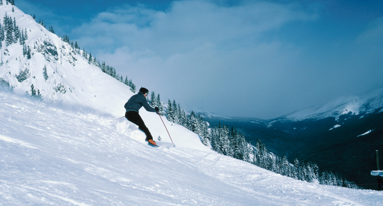 SKI IN THE HEART OF THE CANADIAN ROCKIES - Image 5