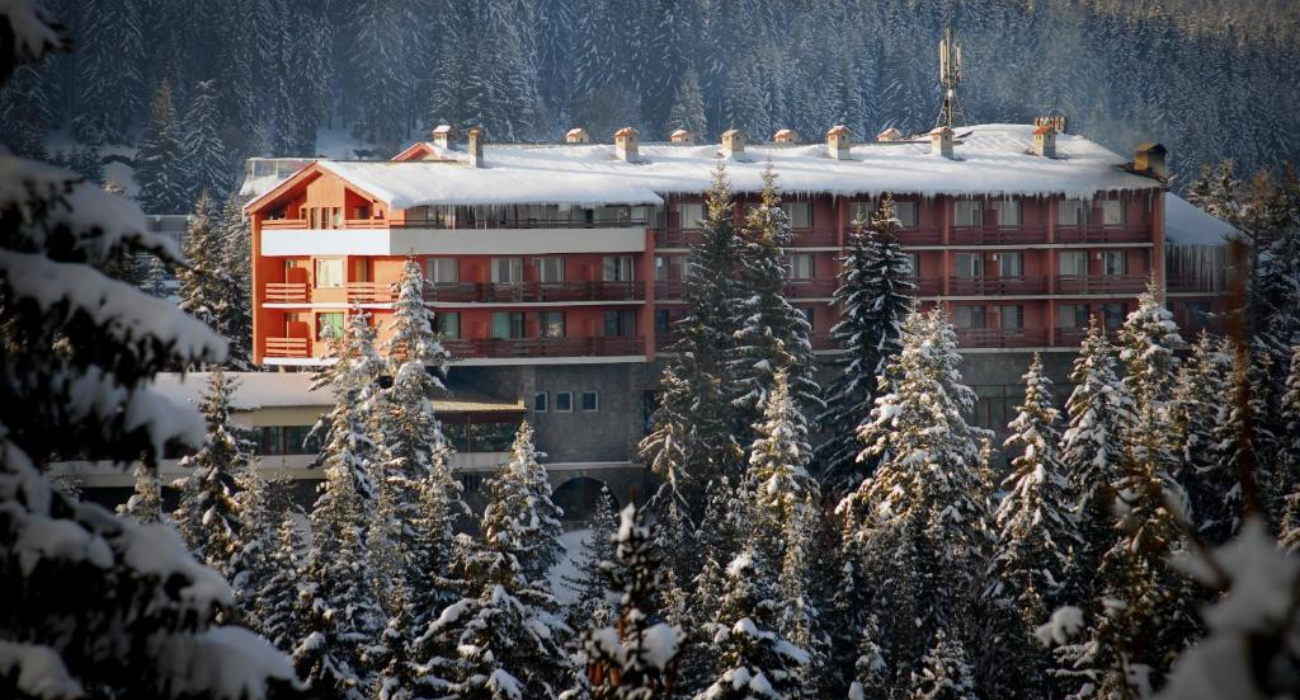 NEW YEAR ON THE PAMPOROVO SLOPES - Image 4