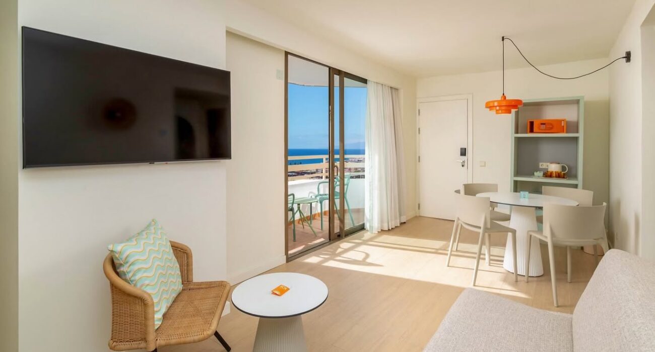 LAST MIN Stay in the ALL NEW 4* Sol Arona Tenerife - Image 2