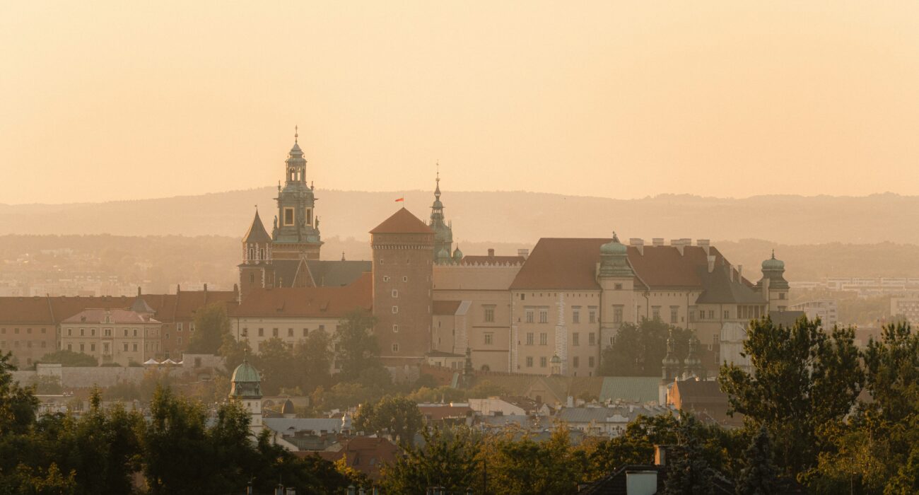 AUTUMN CITY BREAK IN KRAKOW OLD TOWN - Image 3