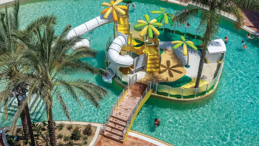 LAST MIN Costa Dorada July Summer Hols - Image 1