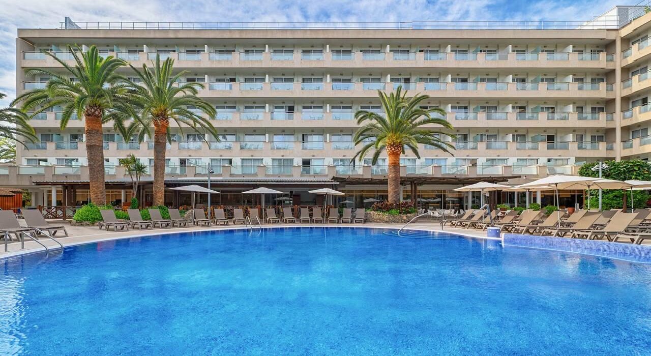 Mid May 2027 Adults Only Salou Spain Offer - Image 1