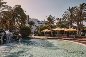 Lanzarote Late Year 5* Winter Sunshine