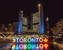 Toronto Canada with Niagara Falls Day Trip