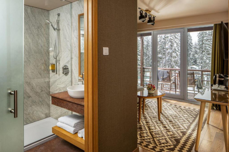 4* ROMANIA SKI – HALF TERM 2027 - Image 5