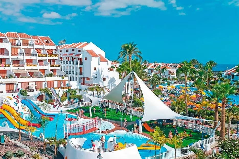 Mid August at Tenerife Family Favourite - Image 3