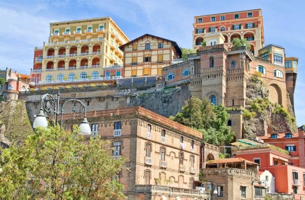 Sorrento Coast, Pompeii and Capri - Image 2