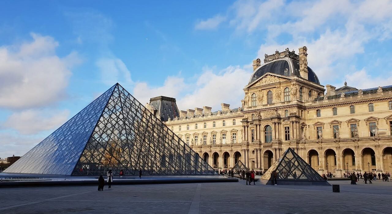 Paris France LAST MIN Summer Weekender - Image 1
