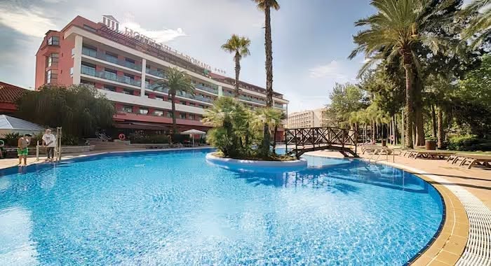 LAST MIN Family Fave Salou Spain Hols - Image 1