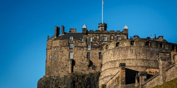 Visit the Christmas Markets in Edinburgh Scotland