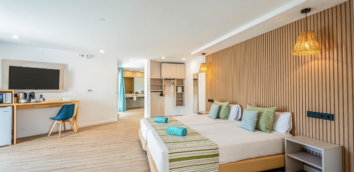 Adults-Only ULTIMATE LUX Majorca Escape - Image 4