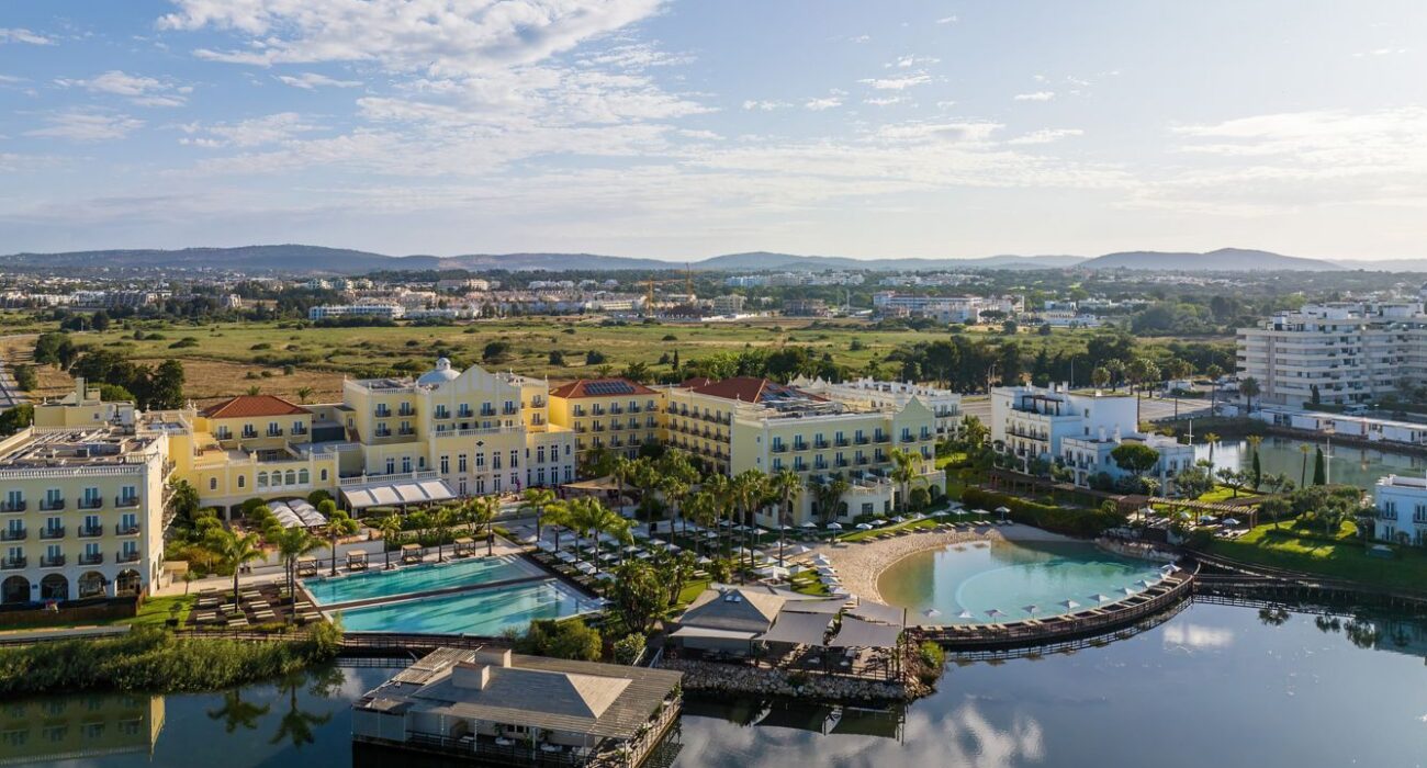 DIVE INTO ALGARVE LUXURY THIS AUTUMN - Image 1