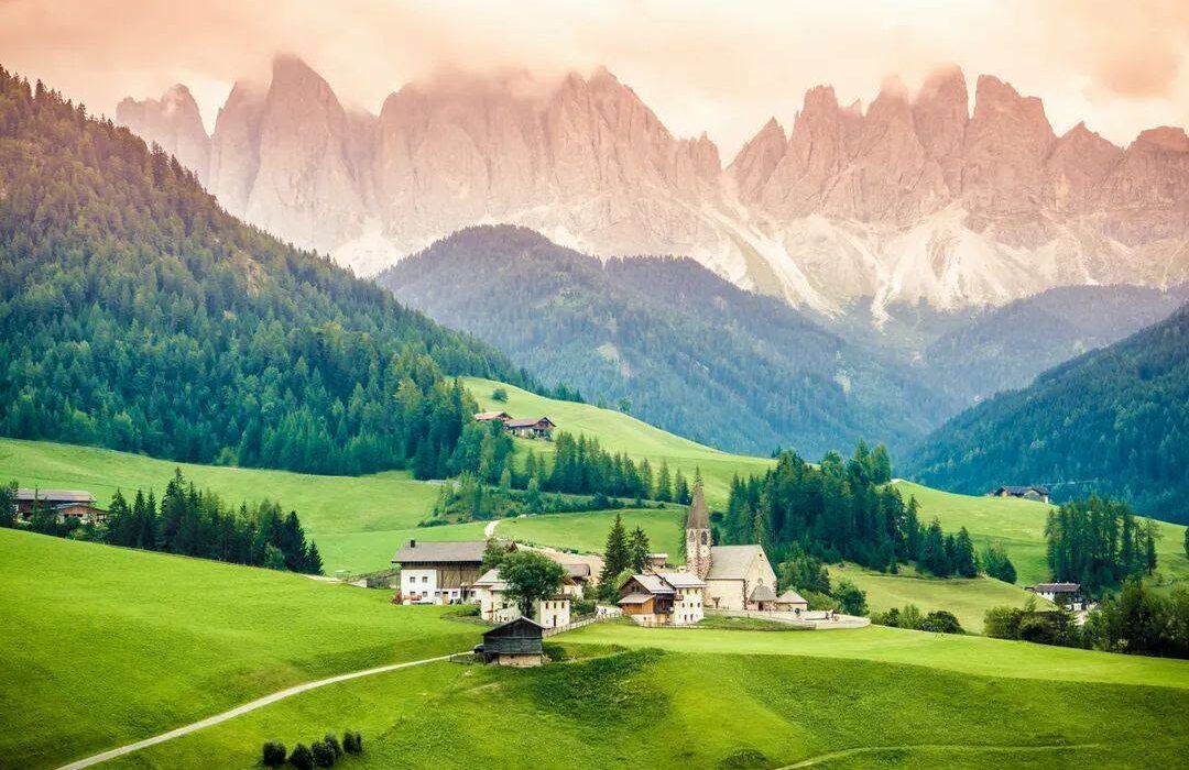 Lake Garda, Venice and the Dolomites Sept Hols - Image 3