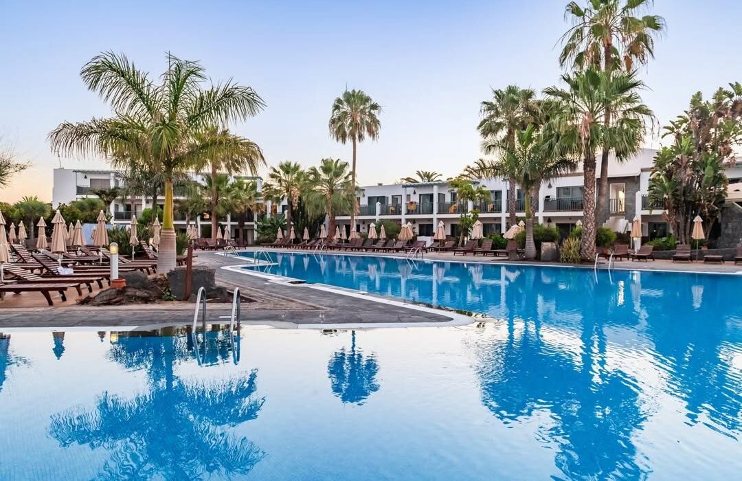 Late Winter Fuerteventura Sunshine BARGAIN - Image 1