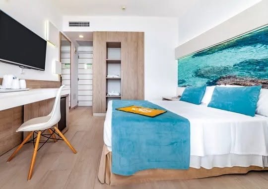 Late August Adults Only Menorca 4* Hols - Image 3