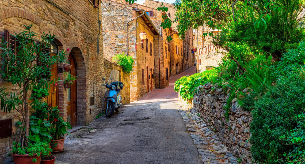 TUSCAN RIVIERA AUTUMN NINJA BREAK - Image 6
