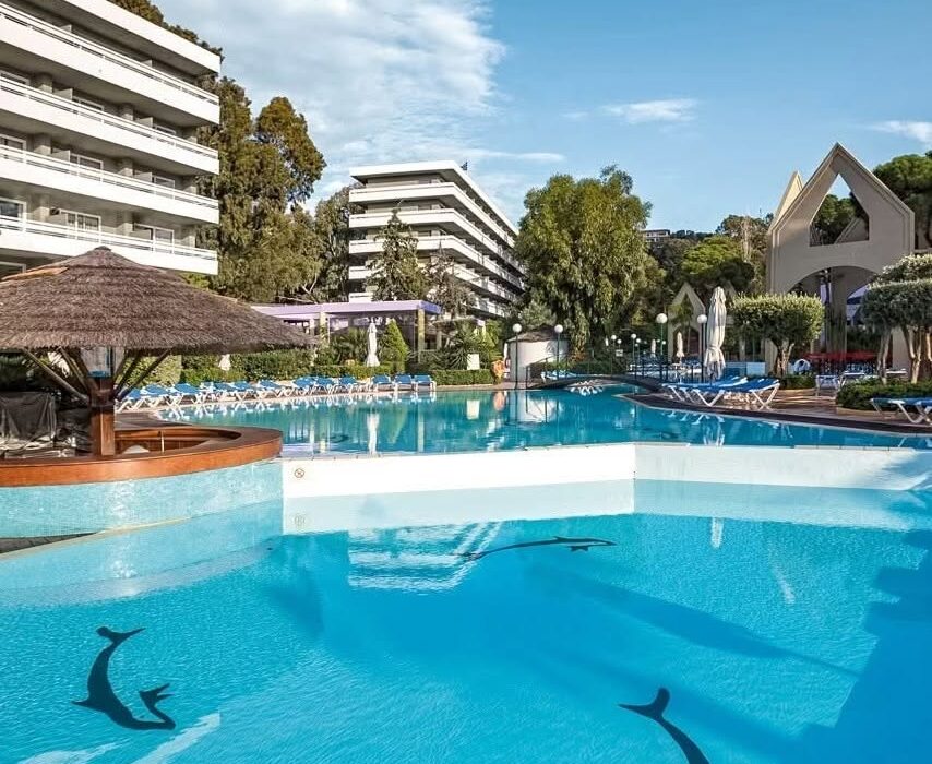 Early October Sunshine in 4* Ixos Rhodes - Image 1