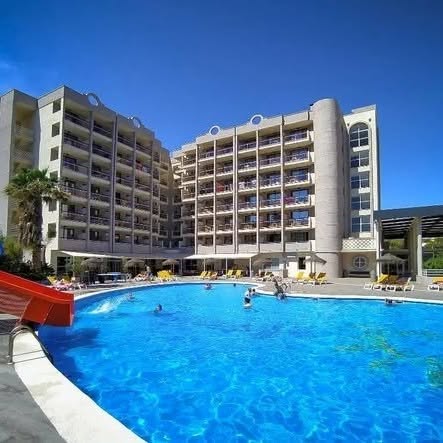 Salou Spain LAST MIN Family Summer Hols - Image 1