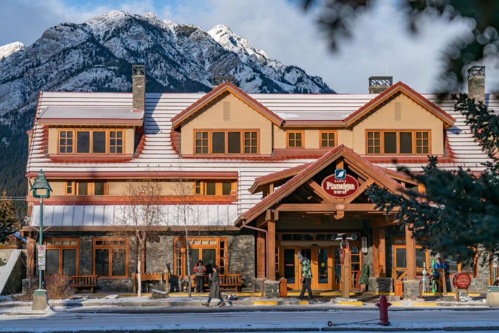 Canadian Rockies – BUCKET LIST Ski in Banff - Image 3