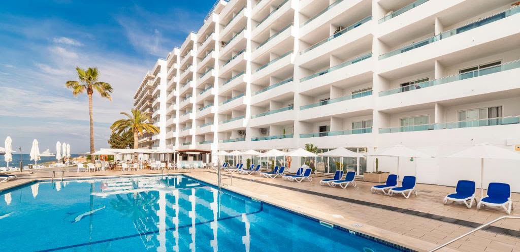 Santa Ponsa Majorca Sunshine Short Break - Image 1